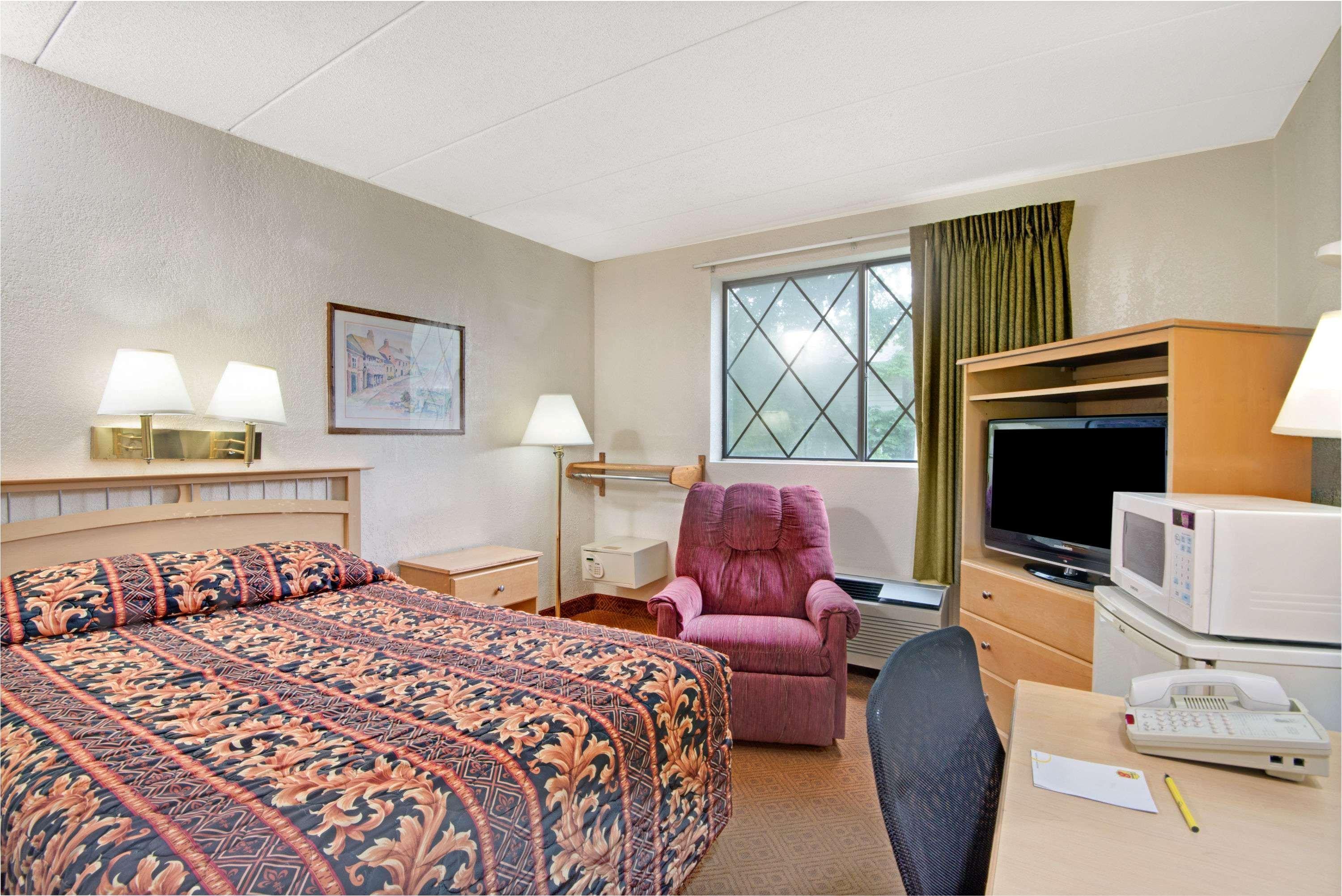 Super 8 By Wyndham Stamford/New York City Area Exterior foto